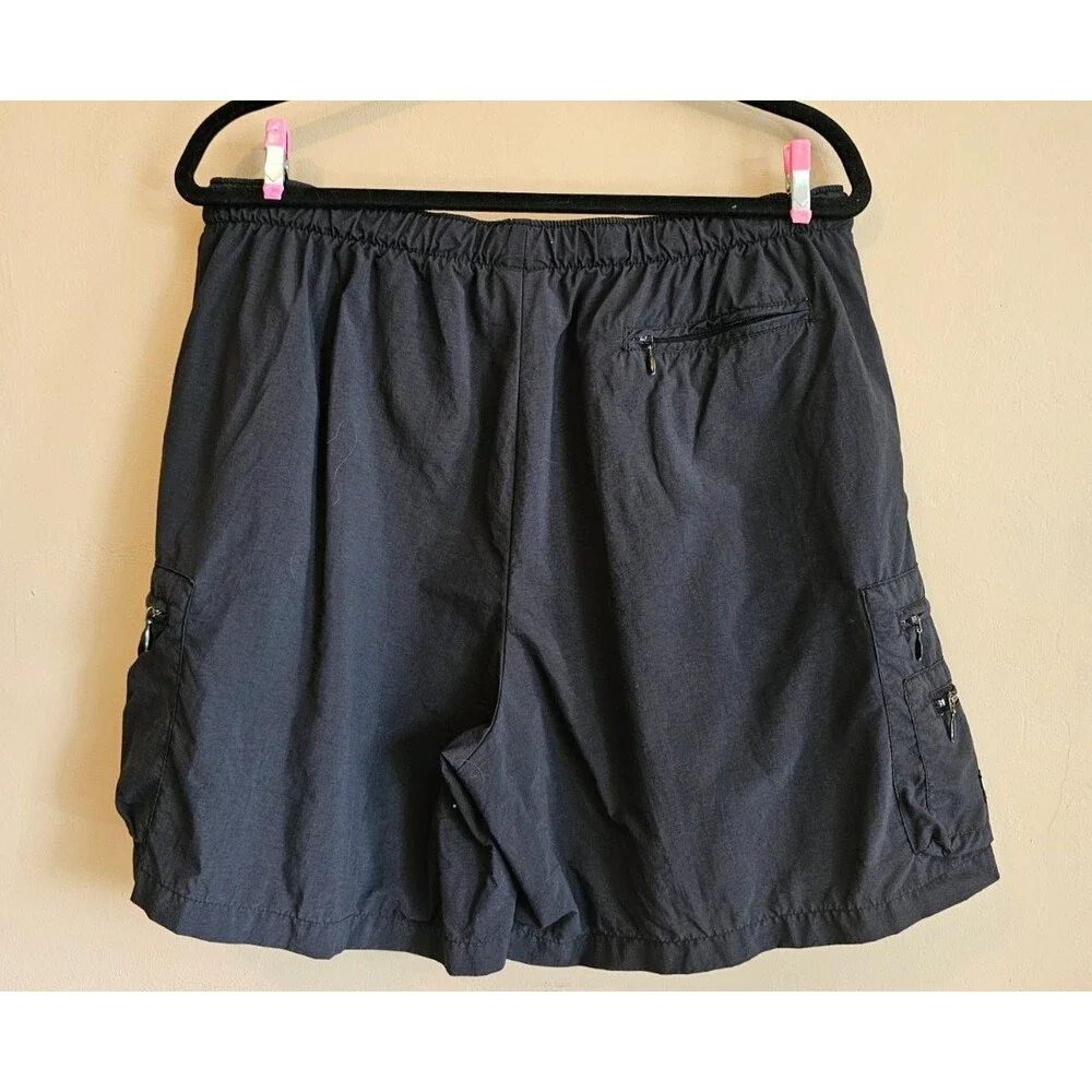 Columbia women belted